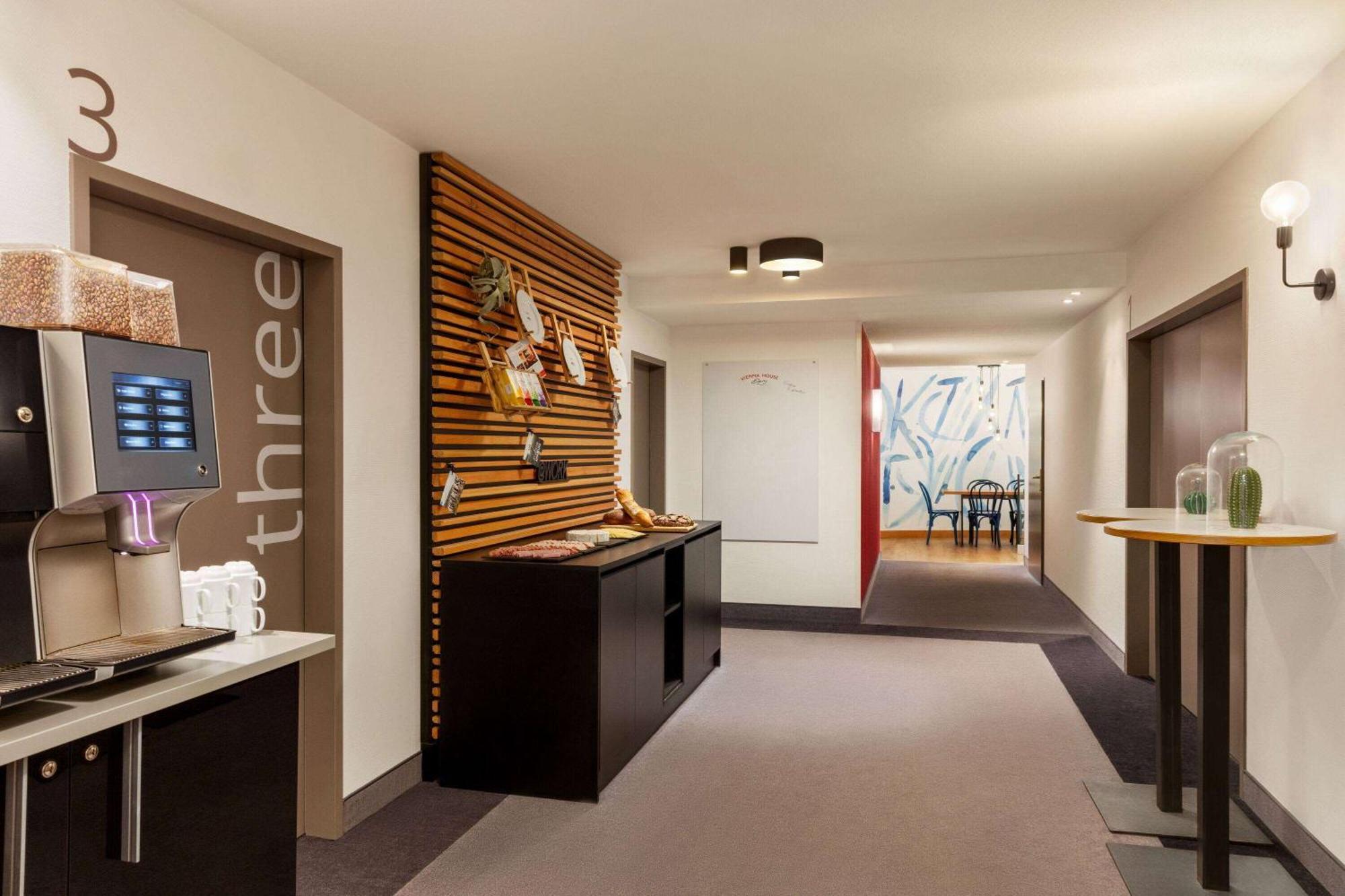Vienna House Easy By Wyndham Limburg Ξενοδοχείο Limburg an der Lahn Εξωτερικό φωτογραφία